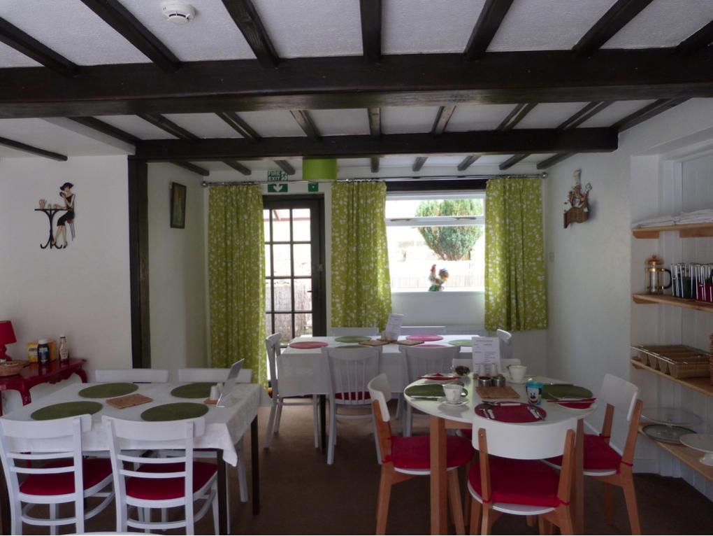 Neuadd Wen Guest House Carmarthen Ngoại thất bức ảnh